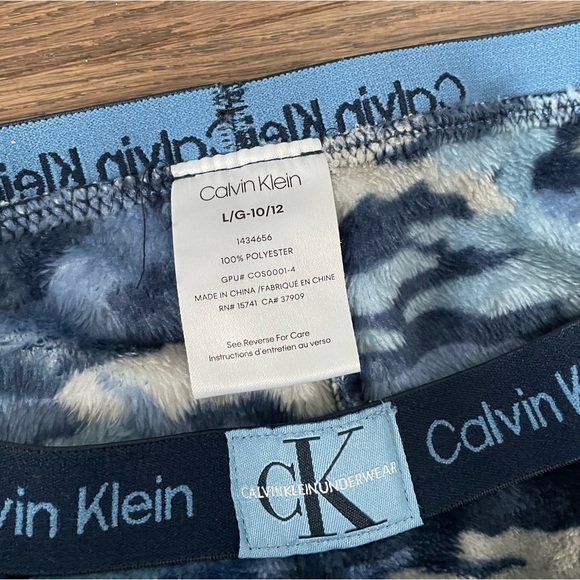 Kids Calvin Klein Pyjama Set - Fleece Bottoms - Blue Camo Print - Picture 8 of 8